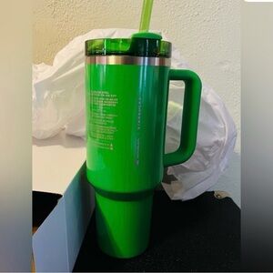40oz Stanley Pearl Green Starbucks Edition from Target 💚✨